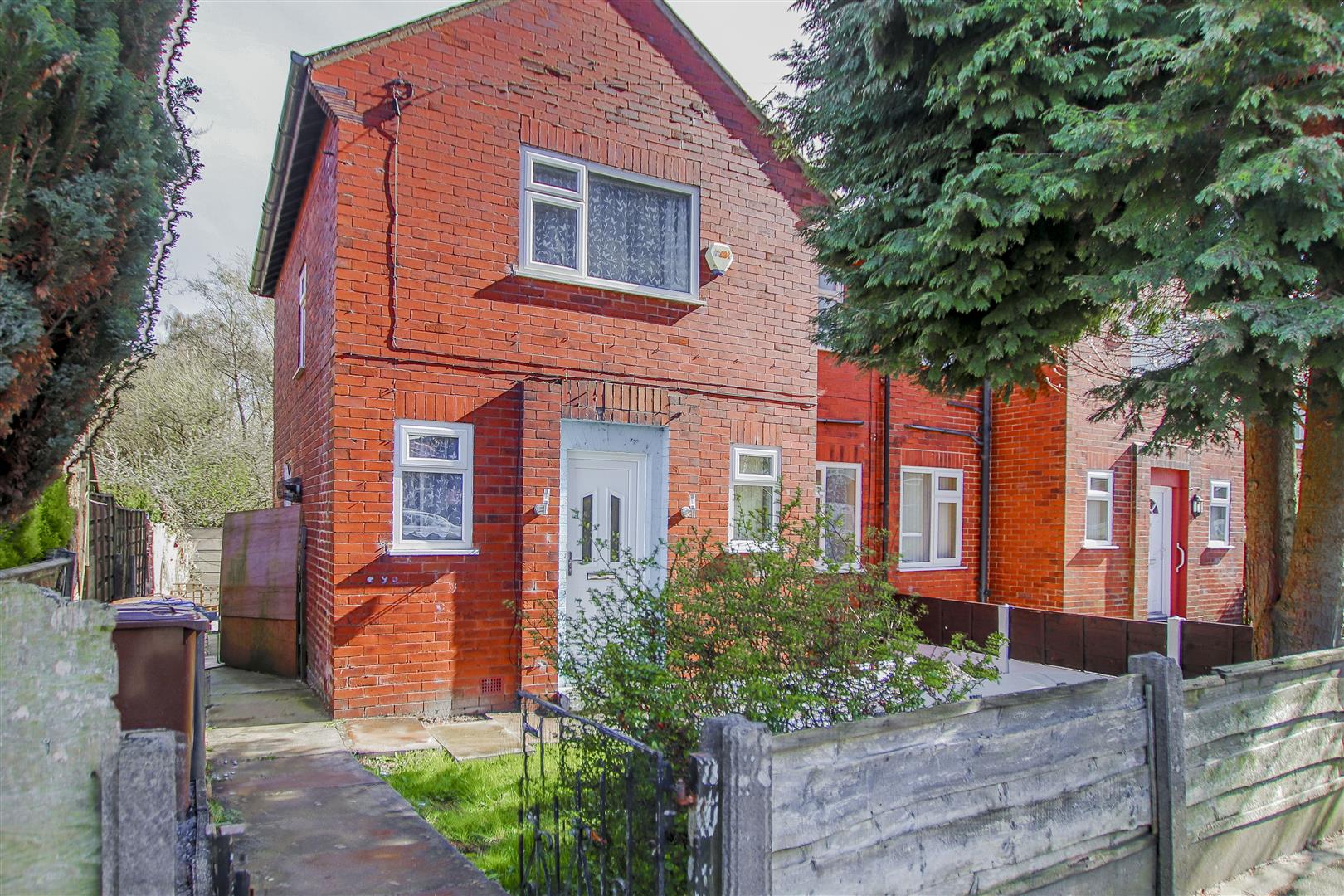 3 Bed Semi-detached House For Sale - Main Image